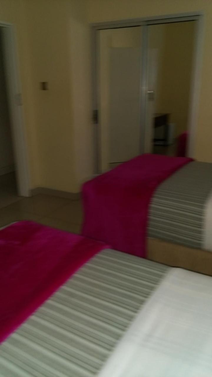 Cypress Executive Lodge Λίβινγκστον Εξωτερικό φωτογραφία
